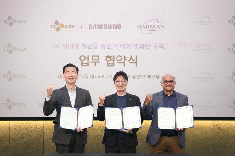 삼성전자와 하만, CJ CGV가 ‘AI 시네마 혁신(AI Cinema Innovation)을 통한 미래형 영화관 구축’에 대한 전략적 업무협약식을 진행했다. 왼쪽부터 삼성전자 한국총괄 임성택 부사장, CJ CGV 정종민 대표이사, 하만 아시아태평양 및 인도 총괄 아마르 수바시(Amar Subash) 부사장