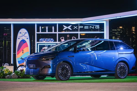 XPENG이 2025년 글로벌 플래그십 모델인 XPENG X9 를 전격 공개했다